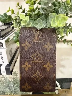 louis-vuitton-accessories-louis-vuitton-brown-monogram-canvas